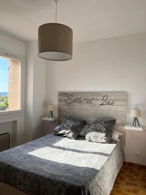 רוניאק Appartement Proche Aeroport Marseille Marignane - Studio Confortable - Logement Ideal - Hebergement Tout Equipe מראה חיצוני תמונה