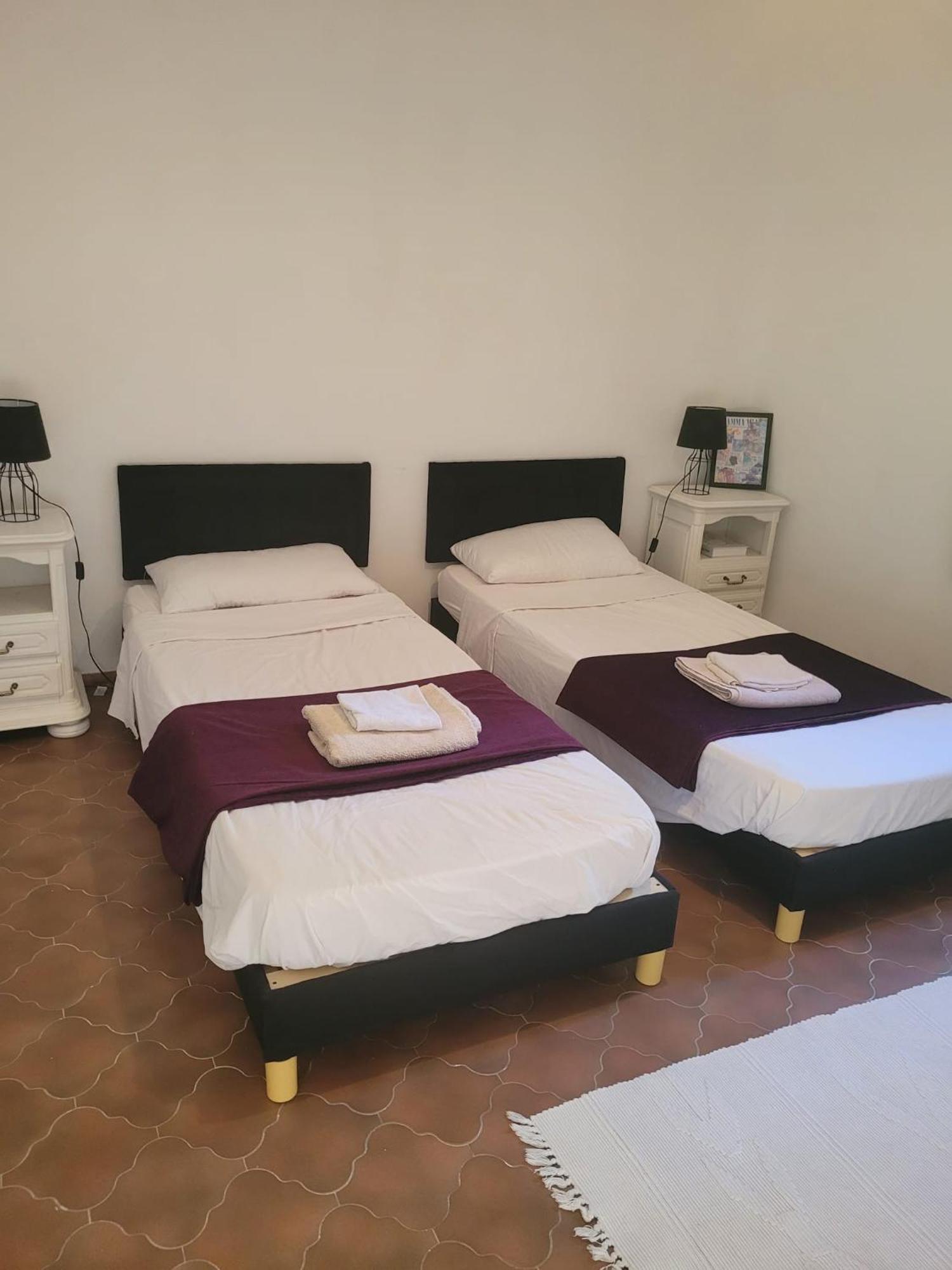 רוניאק Appartement Proche Aeroport Marseille Marignane - Studio Confortable - Logement Ideal - Hebergement Tout Equipe מראה חיצוני תמונה